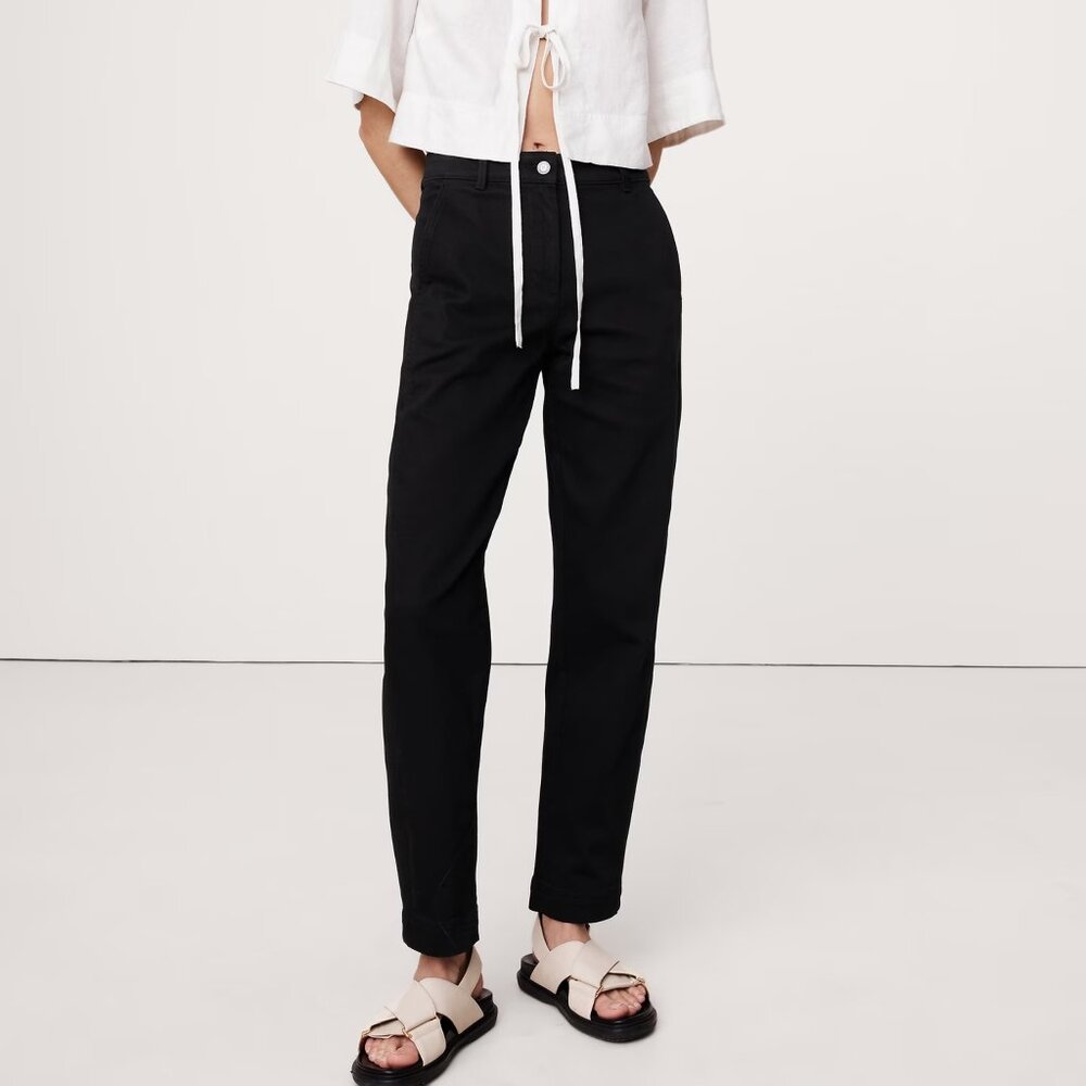 NWT Banana Republic Black The Weekender Slim Barrel-Leg  Pants Jeans